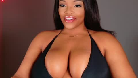 Snapshot of maybabi chatting on March 4, 11:19 am MayBabi online show from March 4, 11:19 am