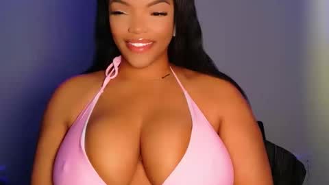 MayBabi online show from April 18, 11:56 am