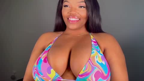 Snapshot of maybabi chatting on February 5, 11:55 am MayBabi online show from February 5, 11:55 am