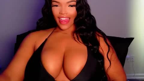 MayBabi online show from June 4, 1:28 pm
