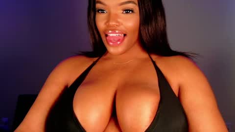 Snapshot of maybabi chatting on March 12, 4:56 pm MayBabi online show from March 12, 4:56 pm