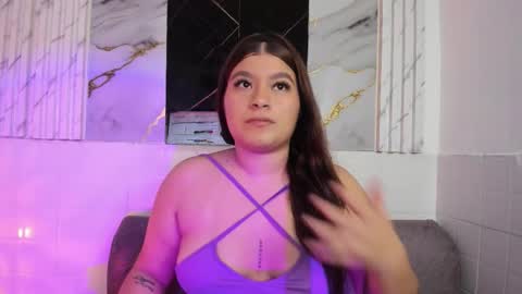 maylin_sweett online show from October 24, 12:55 am