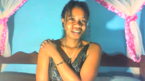 mayrah online show from March 8, 4:50 pm