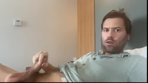 lol online show from April 20, 8:12 pm