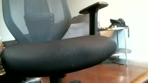 mcbuster11 online show from January 1, 3:24 pm