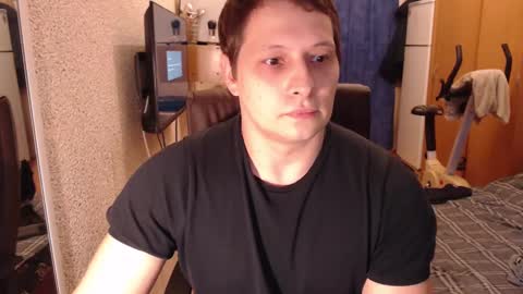 mclovi19 online show from December 22, 11:00 am