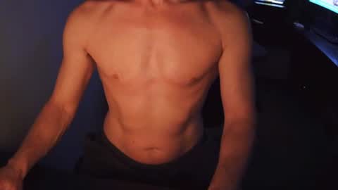 mcnutt1178 online show from December 3, 6:25 am