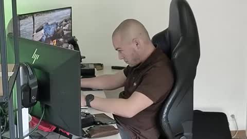 Chris online show from November 3, 1:01 pm