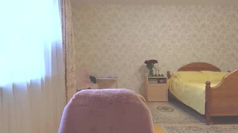 Melissa online show from September 15, 3:02 pm