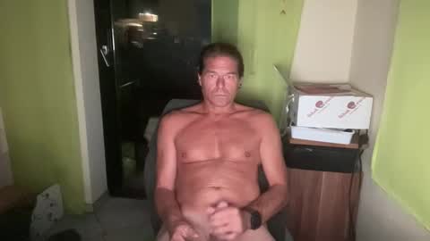 Snapshot of medeinoe chatting on September 15, 8:32 pm medeinoe online show from September 15, 8:32 pm