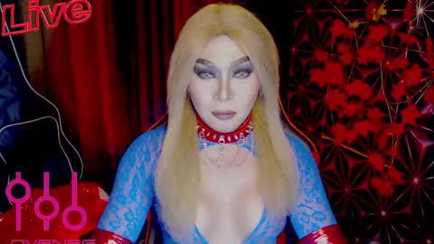 THE QUEEN ALPHA   Queen Medusa Prey online show from November 1, 6:29 pm