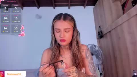 medussa13 online show from June 20, 12:11 pm
