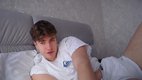 Max online show from February 1, 1:30 pm