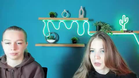 Snapshot of megan_cold chatting on October 17, 8:40 am megan_cold online show from October 17, 8:40 am
