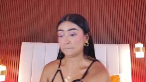 Carolina Paez online show from November 18, 2:53 pm