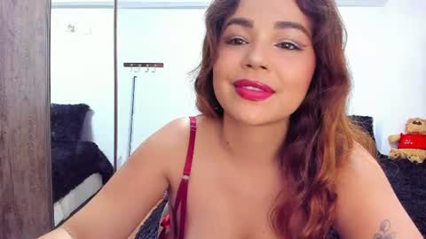 megan_danger_ online show from August 1, 11:28 pm