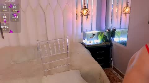 megan do santos online show from April 23, 8:43 pm