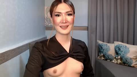 Megan online show from April 16, 9:39 pm