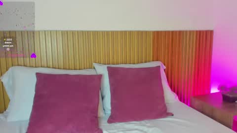 M E G A N online show from November 20, 3:05 am