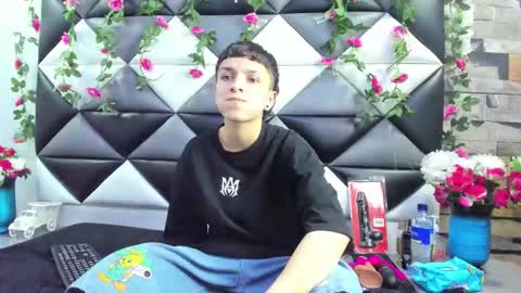 megan_thompsonn_ online show from September 24, 2:29 am