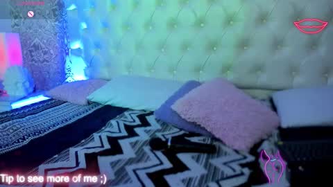 megan_tower online show from October 10, 1:00 am