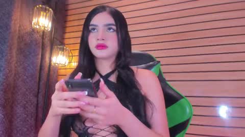 megan_vixenx online show from April 25, 5:42 am