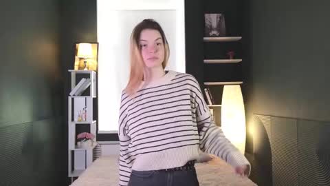 Lisa online show from February 15, 7:49 am