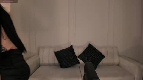 Megan Cross online show from November 14, 4:36 am