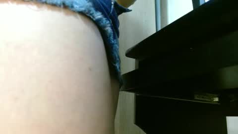 meganharry online show from March 30, 2:22 am