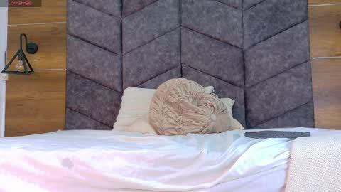 MEGAN online show from April 6, 4:46 am