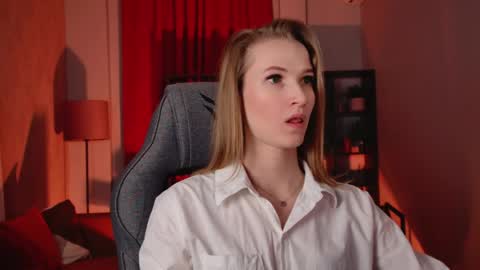 megan online show from April 14, 5:38 pm