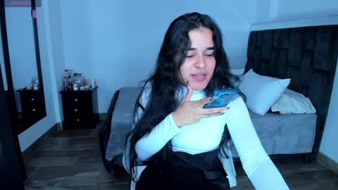 Megan Xue online show from February 5, 10:44 pm