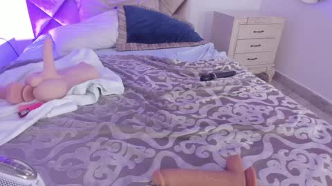 M E G A R A online show from January 30, 7:39 am