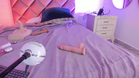 M E G A R A online show from February 7, 7:29 am