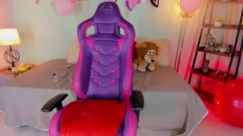 Meggan online show from February 27, 1:08 am