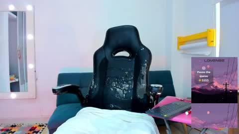 Juli online show from April 18, 7:07 pm