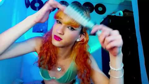 Snapshot of meghan_devil_ chatting on September 13, 6:27 am meghan_devil_ online show from September 13, 6:27 am