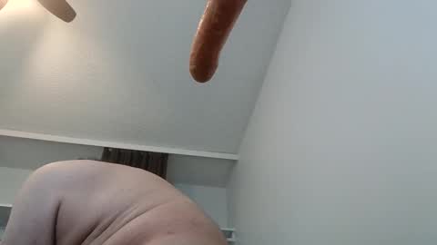 meheriuk68 online show from April 14, 9:29 pm