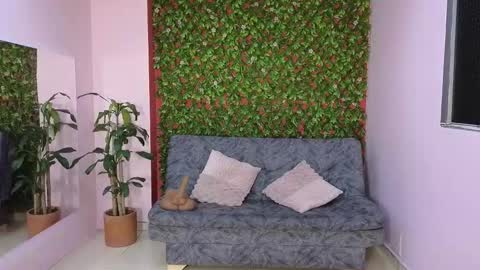 Mei online show from February 1, 8:39 pm