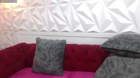meipink online show from June 2, 9:28 pm