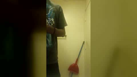 mel_hart_jr online show from June 25, 12:32 pm