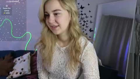 Mel online show from December 5, 8:02 am