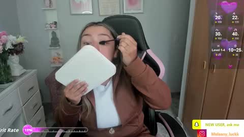 Melaany  online show from February 15, 2:27 pm