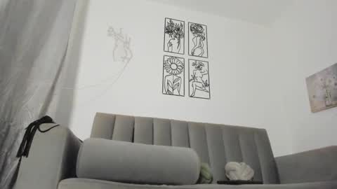 melani greyy online show from October 8, 11:10 pm