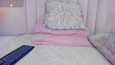 Melanie online show from January 7, 8:47 pm