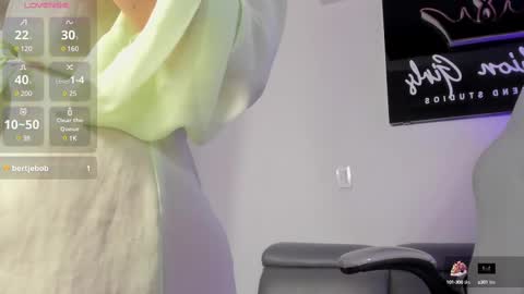 MelanyLuv online show from February 20, 10:26 pm