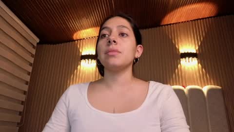 melanny_petite online show from April 8, 1:03 pm