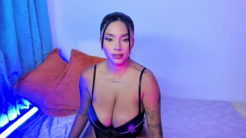 Melanny online show from November 11, 8:22 pm