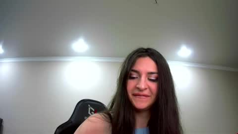 melena_caramel online show from April 9, 1:39 pm