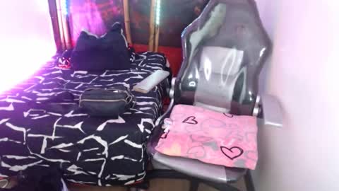 melhiza online show from February 20, 7:08 pm